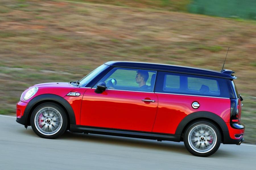 Mini Cooper JCW Clubman 2009 года  (фото 3 из 41)